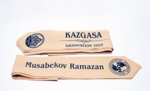 Шарфики для выпускников - ветер, движение и лучшие снимки